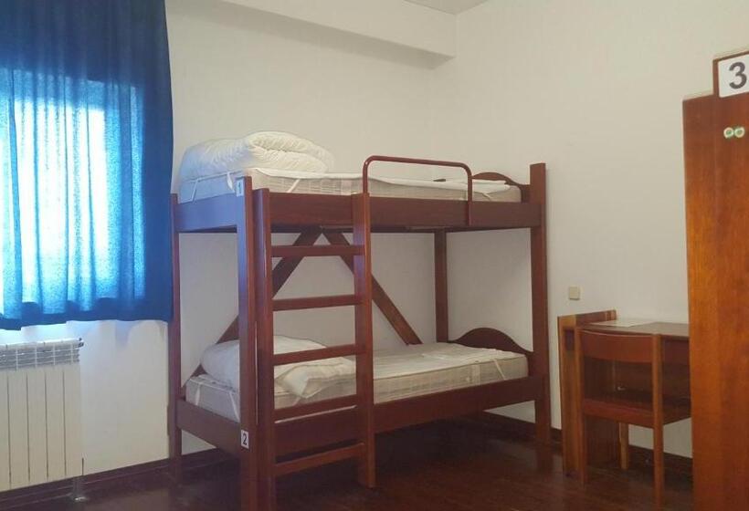 سرير فى غرفة مشتركه, Hi Foz Coa   Pousada De Juventude