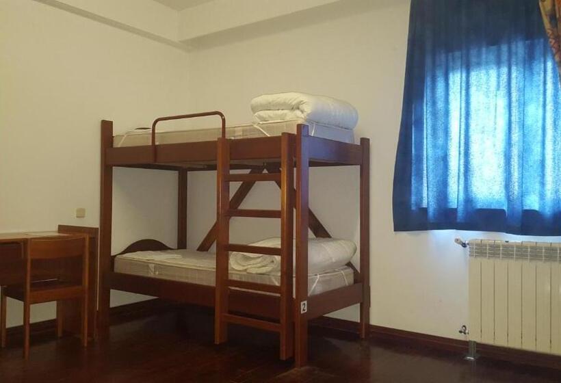 سرير فى غرفة مشتركه, Hi Foz Coa   Pousada De Juventude