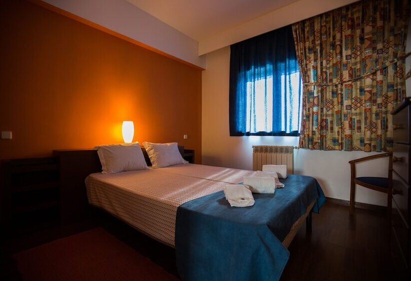 バス共有のスタンダードルーム, Hi Foz Coa   Pousada De Juventude