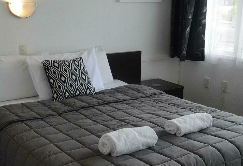 Номер Стандарт, Alexander Motel