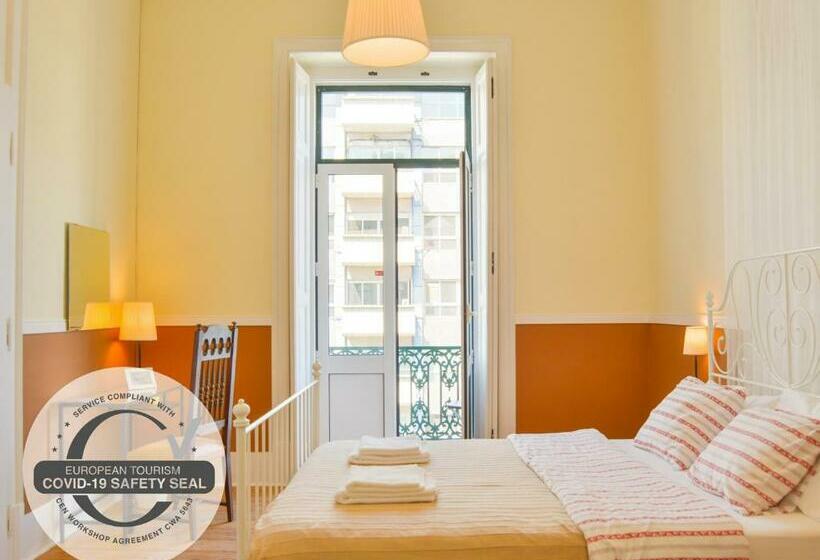 اتاق استاندارد با سرویس بهداشتی مشترک, Ambiente Hostel