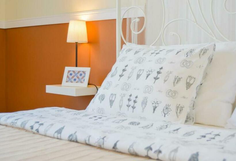 اتاق استاندارد با سرویس بهداشتی مشترک, Ambiente Hostel