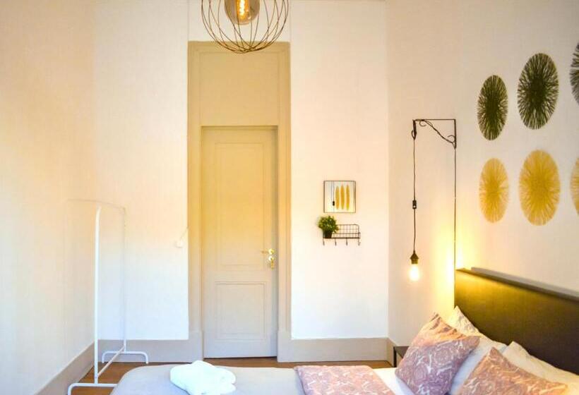 اتاق استاندارد با سرویس بهداشتی مشترک, Ambiente Hostel