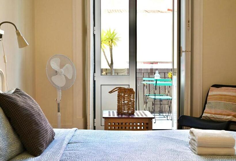 اتاق استاندارد با سرویس بهداشتی مشترک, Ambiente Hostel