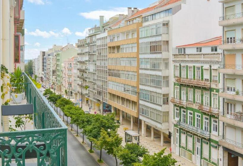 اتاق استاندارد با سرویس بهداشتی مشترک, Ambiente Hostel