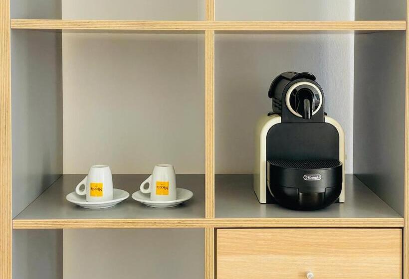 اتاق لوکس, Ambiente Hostel