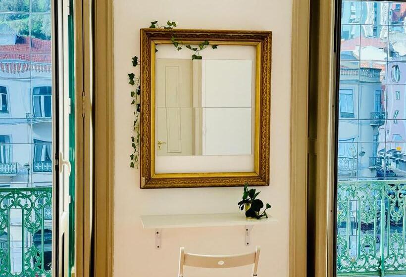 اتاق لوکس, Ambiente Hostel