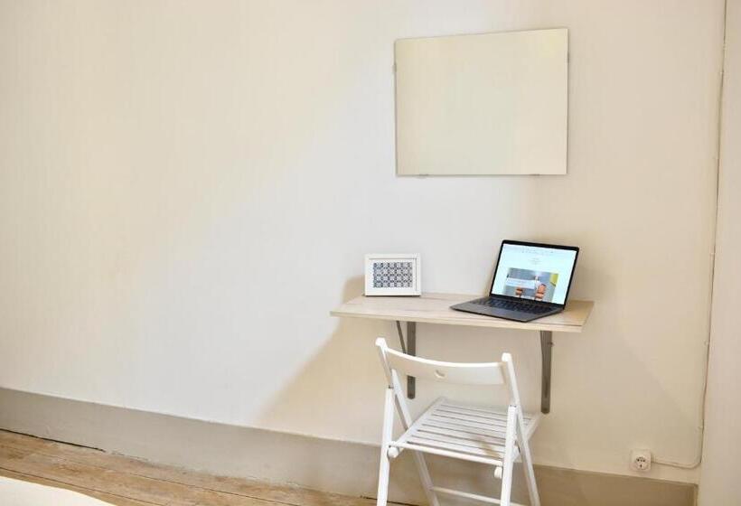 اتاق اکونومی, Ambiente Hostel