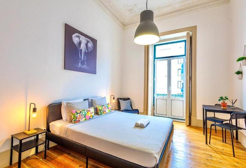 اتاق استاندارد با سرویس بهداشتی مشترک, Ambiente Hostel