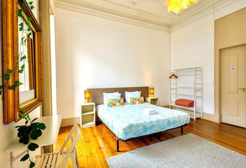 اتاق لوکس, Ambiente Hostel