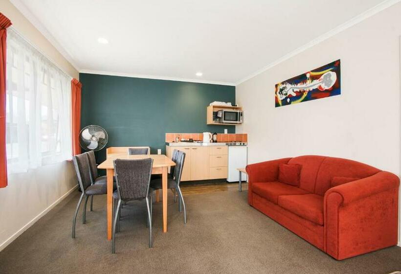 סוויטה משפחתית 2 חדרי שינה, Asure Kaimai View Motel