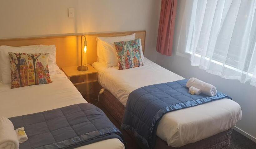 סוויטה משפחתית 2 חדרי שינה, Asure Kaimai View Motel