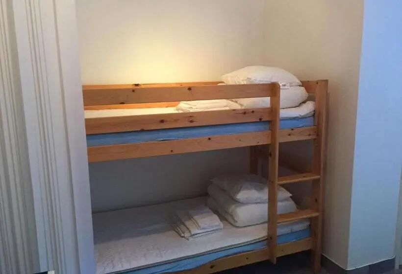 Chambre Quadruple Standard Salle de Bains Commune, Aurora Bed & Breakfast
