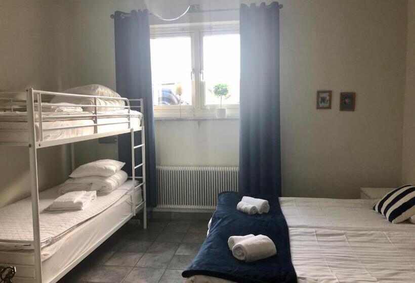 Номер Стандарт Четырехместный Совместный Санузел, Aurora Bed & Breakfast