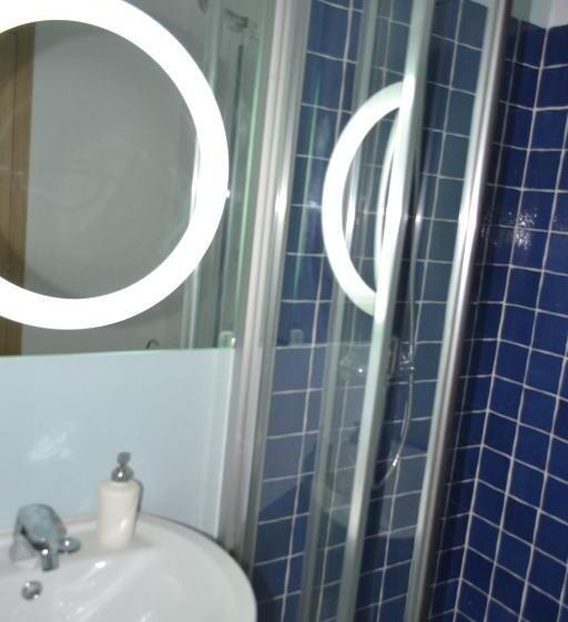 חדר משפחתי, Alvor Ar De Mar