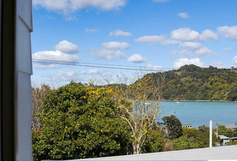 스탠다드 발코니 룸 바다 전망, Kiwi House Waiheke