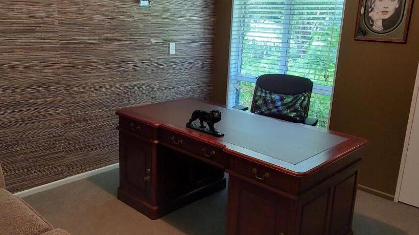 غرفة ديلوكس, Korbaylen Estate