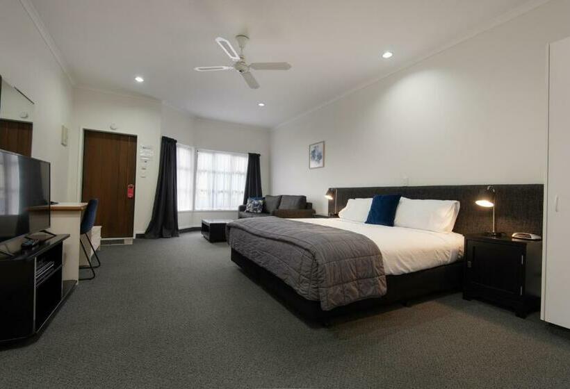 스탠다드 스튜디오 킹침대, Cambridge Mews Motel