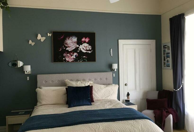 스탠다드 룸 킹사이즈 침대, Chelsea House Bed & Breakfast