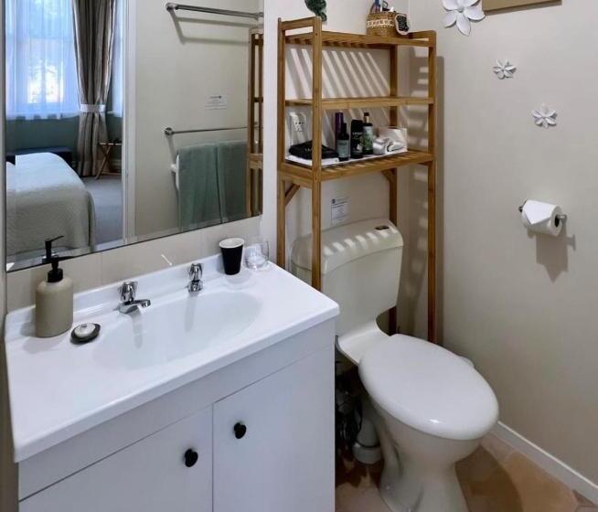 스탠다드 룸 킹사이즈 침대, Chelsea House Bed & Breakfast