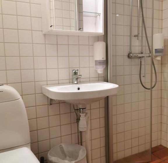 Pokój Czteroosobowy Standard, L Fängelset Västervik