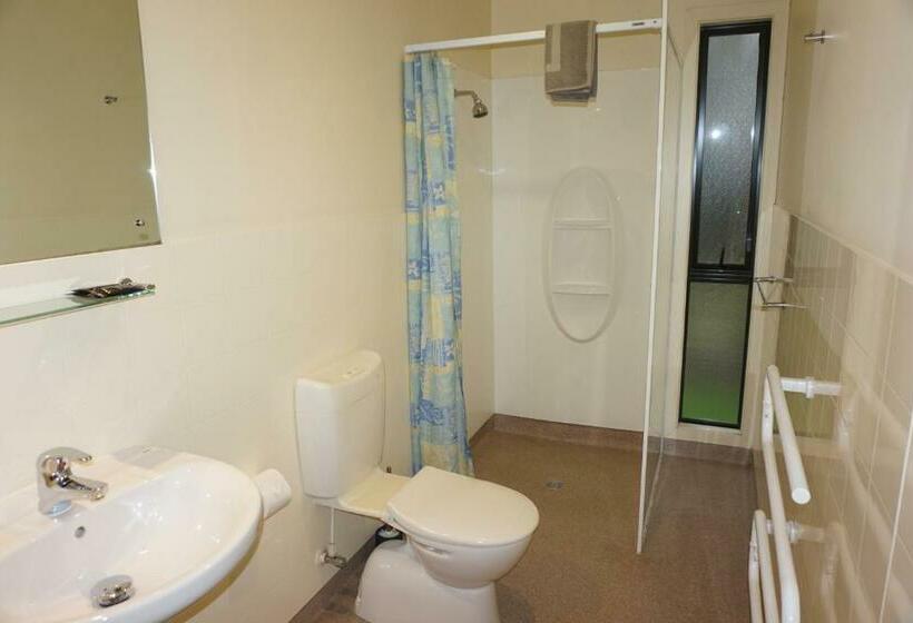 דירת שני חדרים, Geraldine Motels