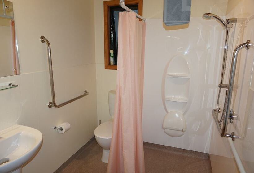 סטודיו סופריור, Geraldine Motels