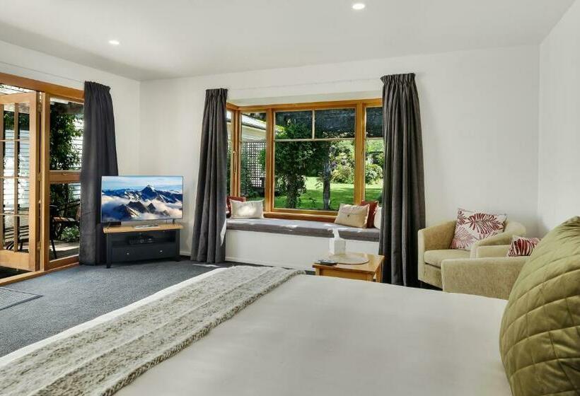 Escritório Estándar, Harrogate Gardens Motel