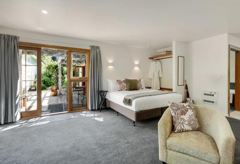 Escritório Estándar, Harrogate Gardens Motel