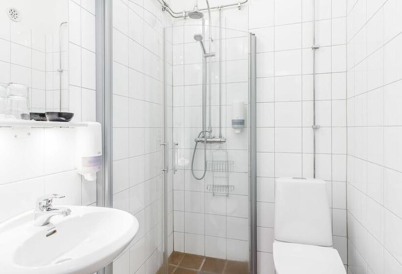 Pokój Czteroosobowy Standard, L Fängelset Västervik