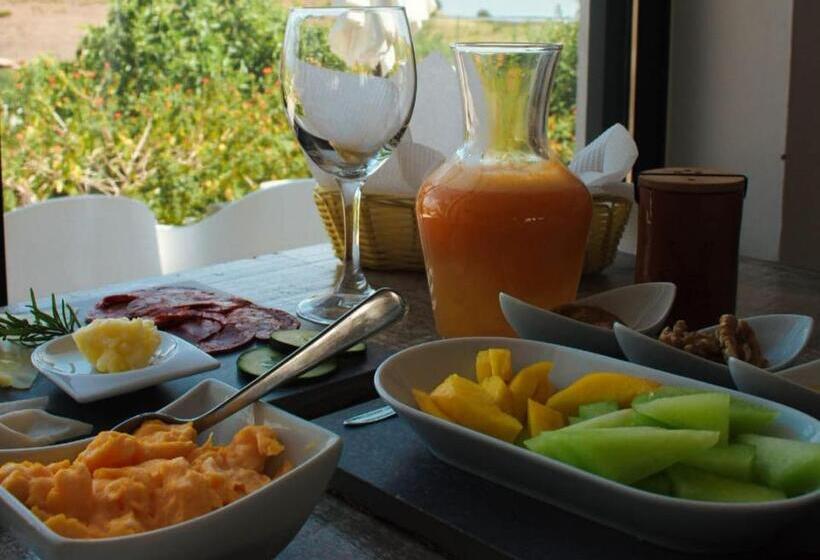 带按摩浴盆的套房, Monte Do Malhao Art, Eco & Spa