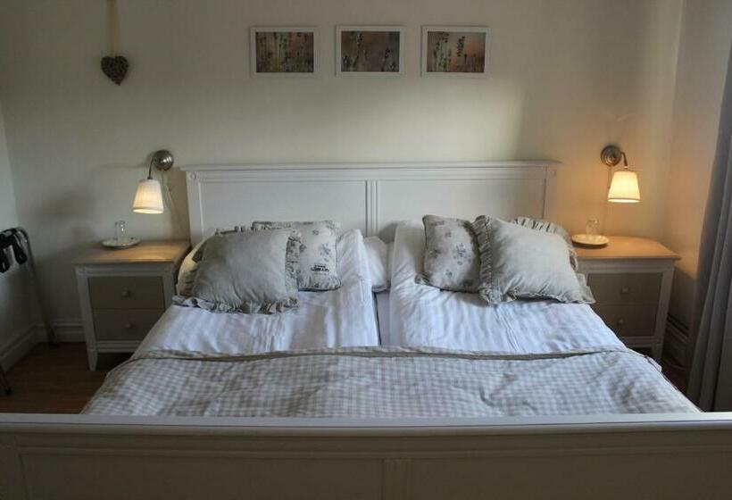 Номер Стандарт, Skivarps Gästgivaregård