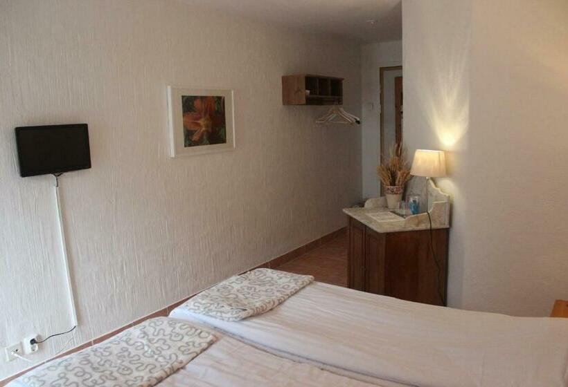 Номер Стандарт, Skivarps Gästgivaregård