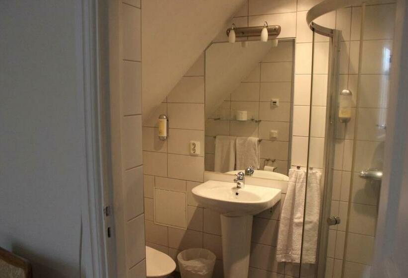 Номер Стандарт, Skivarps Gästgivaregård