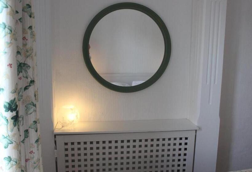 Номер Стандарт, Skivarps Gästgivaregård