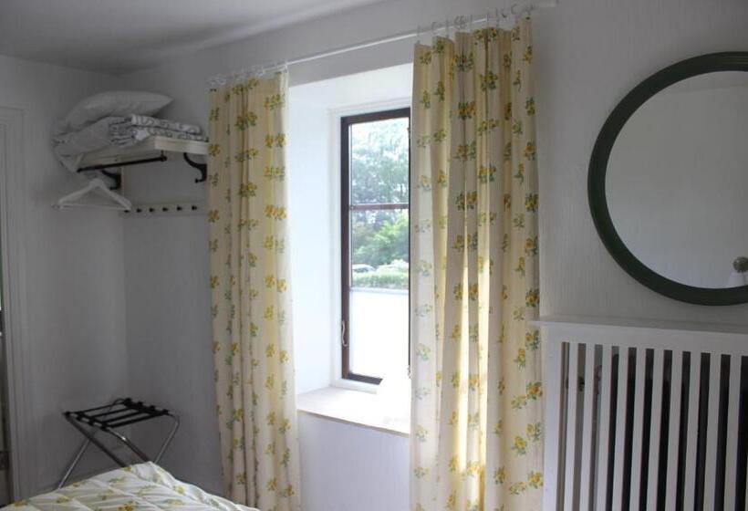 Номер Стандарт, Skivarps Gästgivaregård