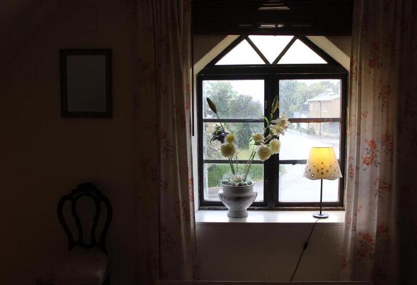 Номен Superior с Гидромассажем, Skivarps Gästgivaregård