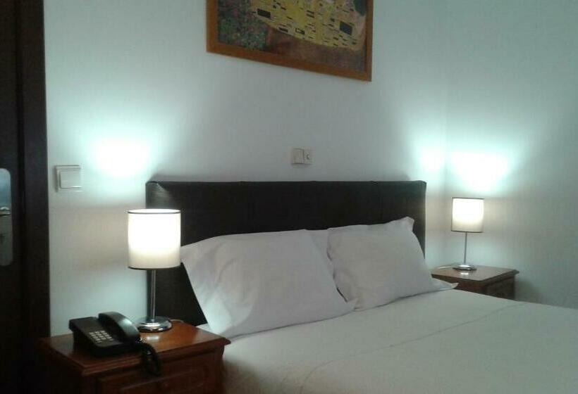 اتاق استاندارد, Tic Tac