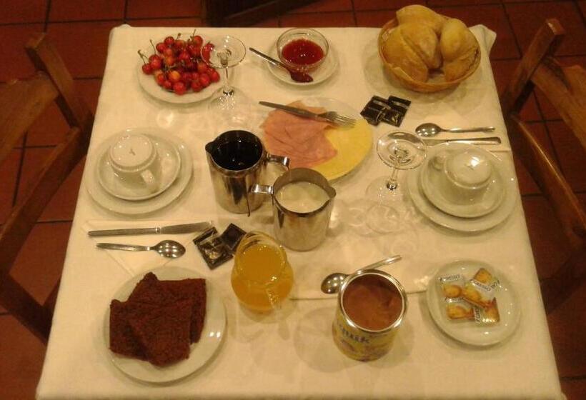 اتاق خانوادگی, Tic Tac