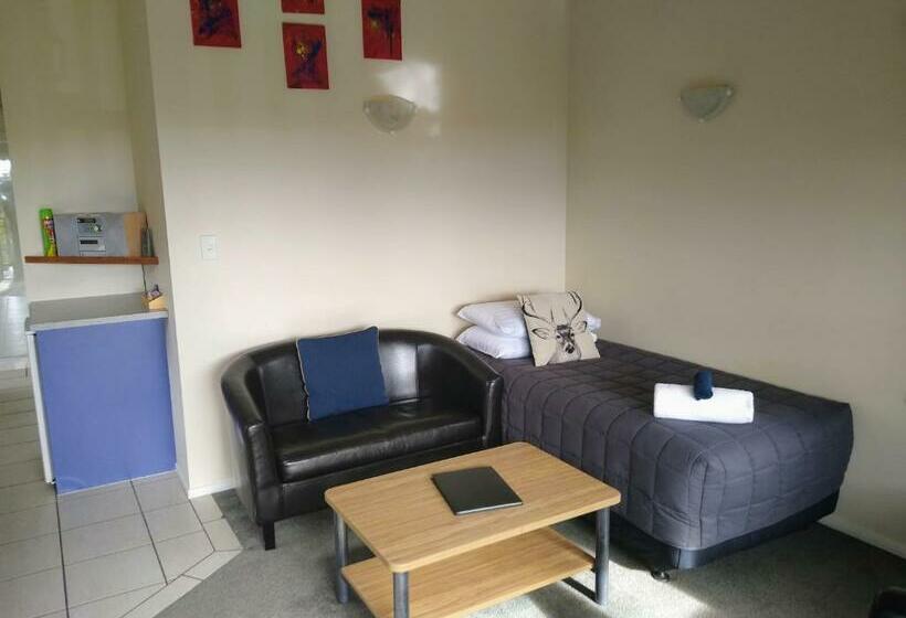 کلبه ییلاقی, Kerigold Secluded Chalets Motel