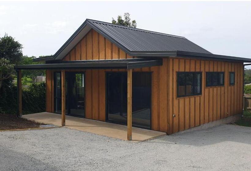 استودیوی لوکس, Kerigold Secluded Chalets Motel