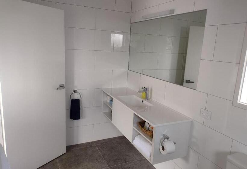 استودیوی لوکس, Kerigold Secluded Chalets Motel