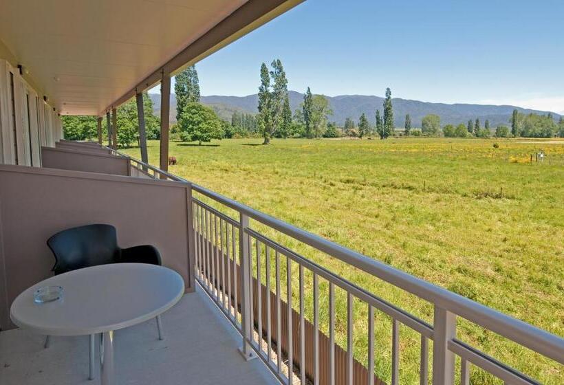 Студио Стандарт с Балконом, Mohua Motels