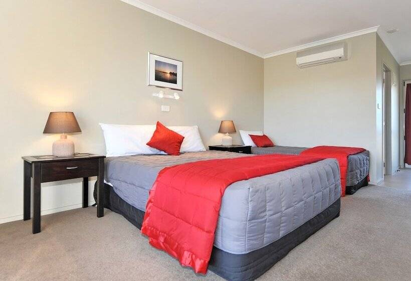 スタンダードスタジオ, Mohua Motels