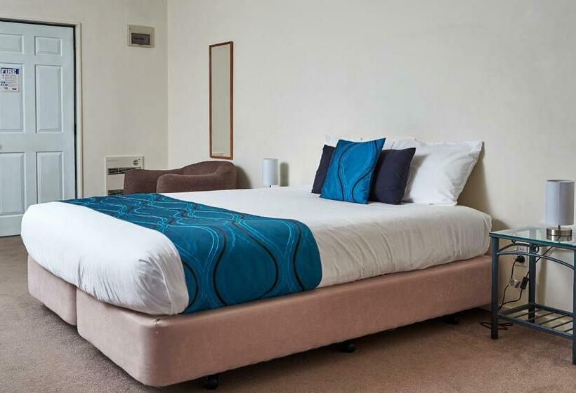 Студия Стандарт, Barringtons Motor Lodge