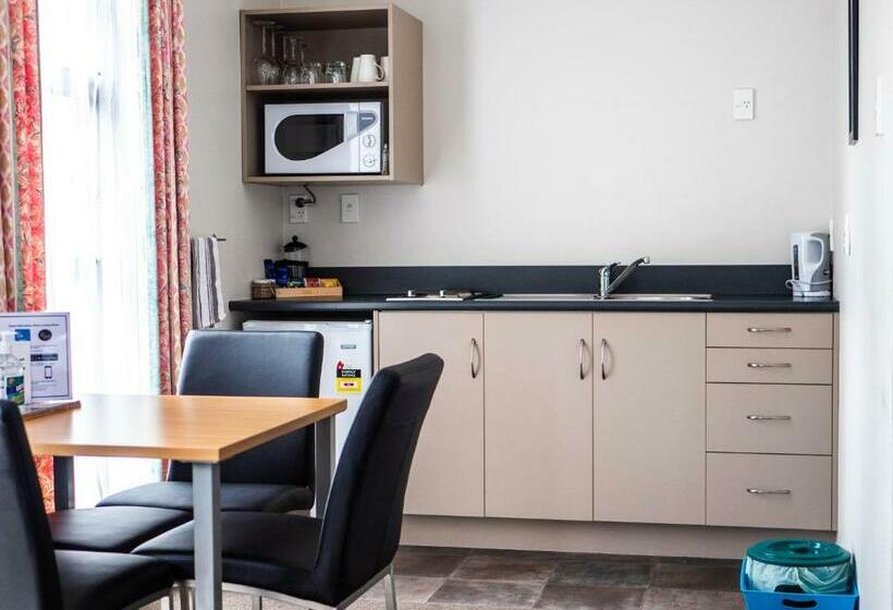 침실 2개 수피리어 아파트, Clyde Central