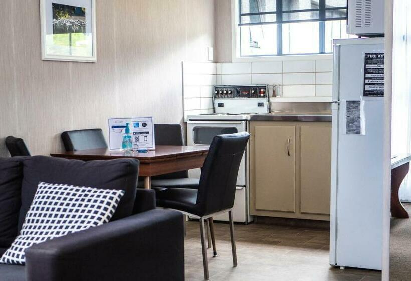 침실 2개 수피리어 아파트, Clyde Central