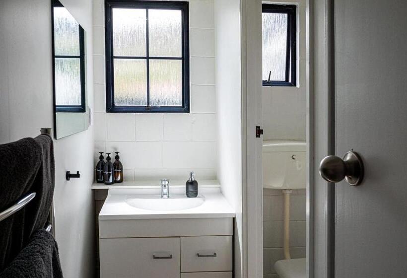 2침실 패밀리 아파트, Clyde Central