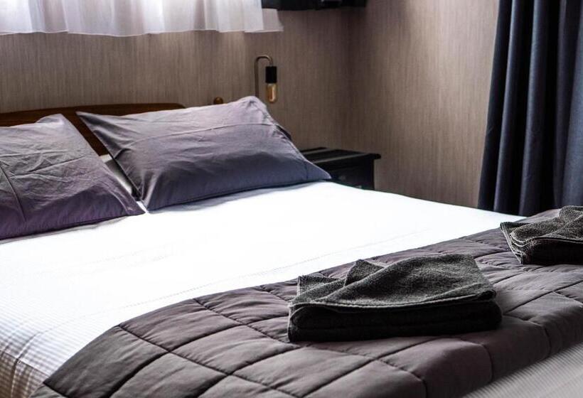 침실 2개 수피리어 아파트, Clyde Central