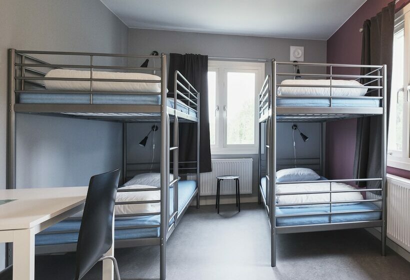 스탠다드 4인용 룸 공용 욕실, Partille Vandrarhem